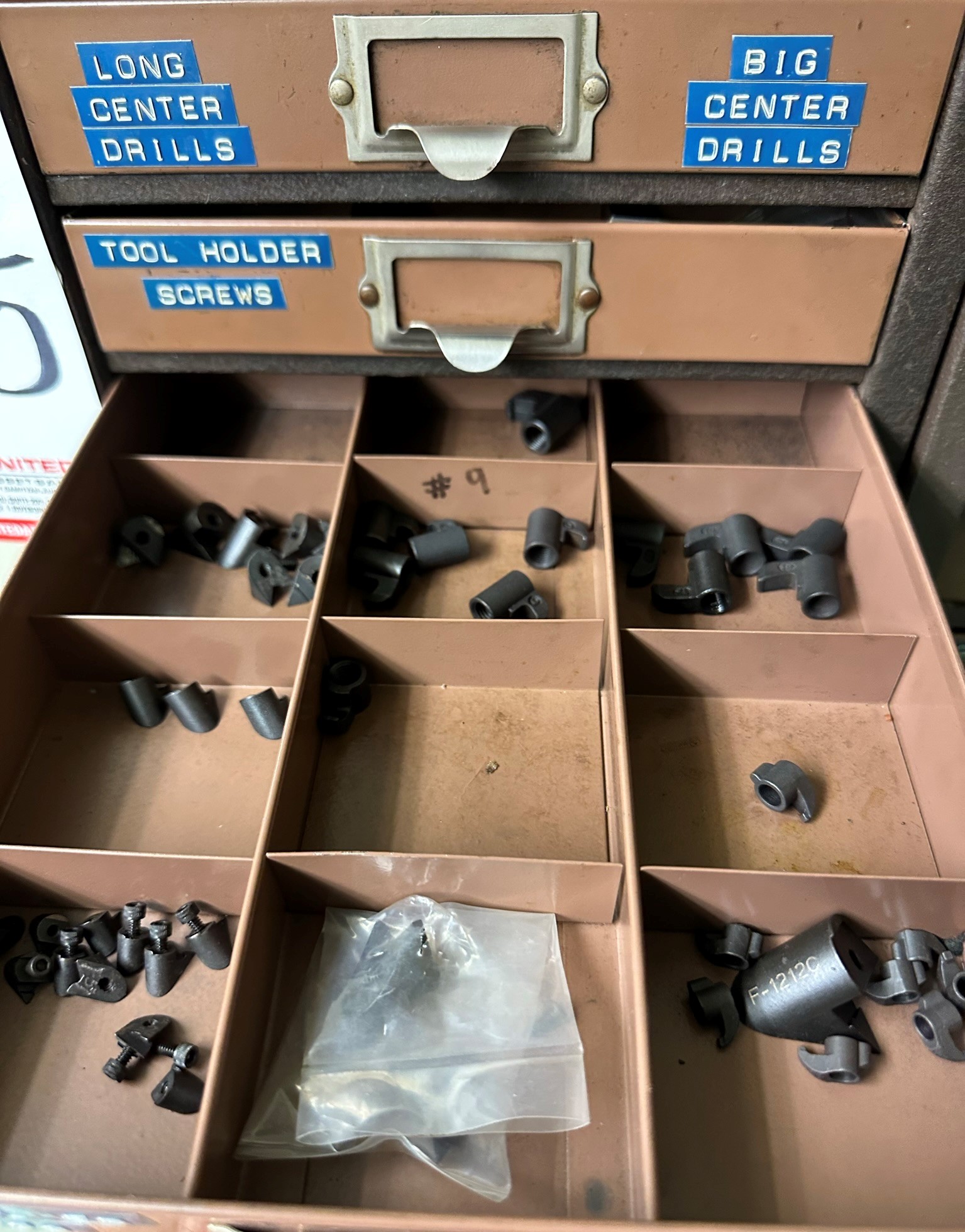 LOT - CAP SCREWS, CARBIDE INSERTS, CENTER DRILLS, TAPS, ETC.-495