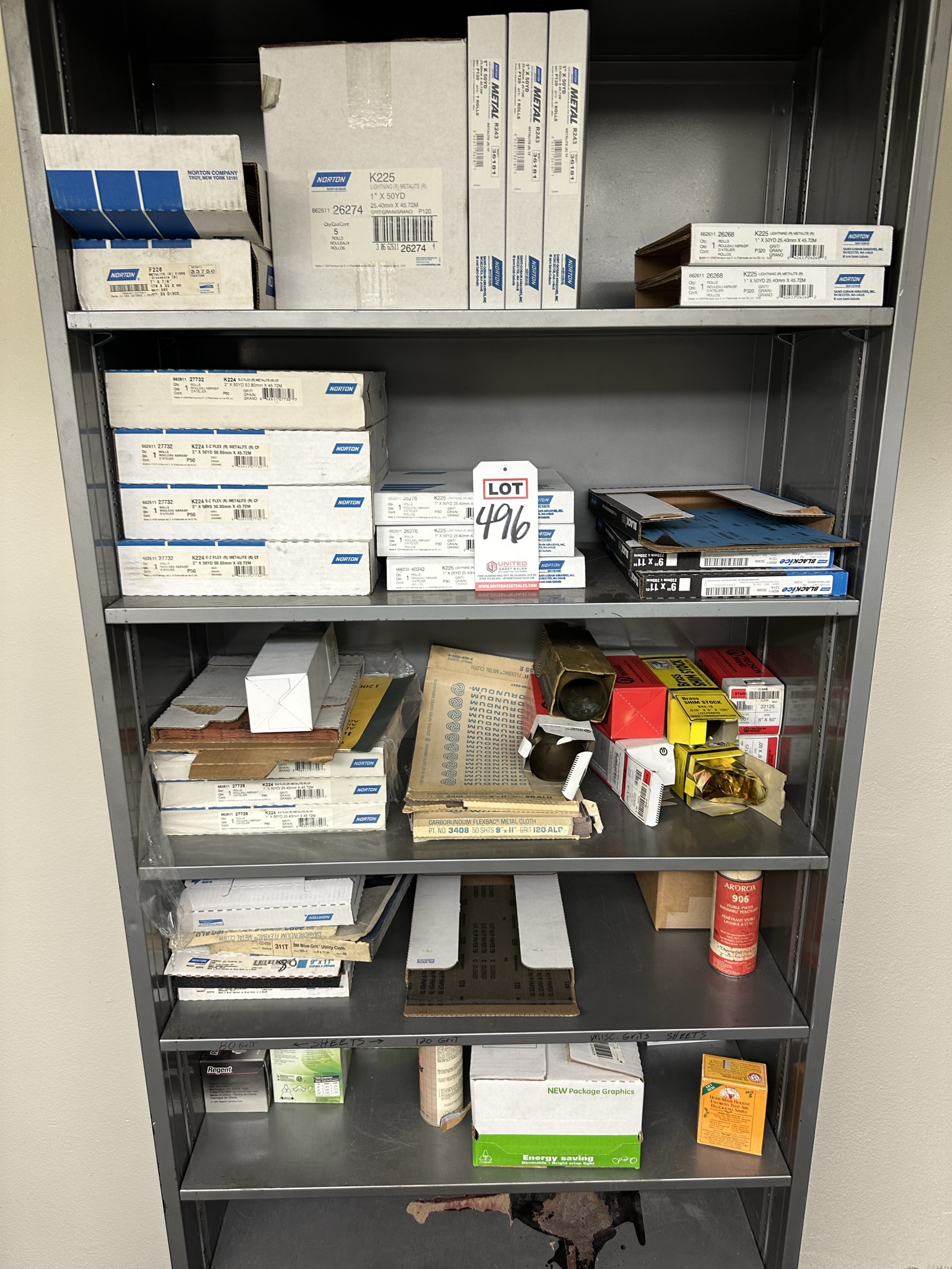 LOT - CABINET, W/ NORTON MACHINE SHOP SUPPLIES AND RELATED ITEMS-496