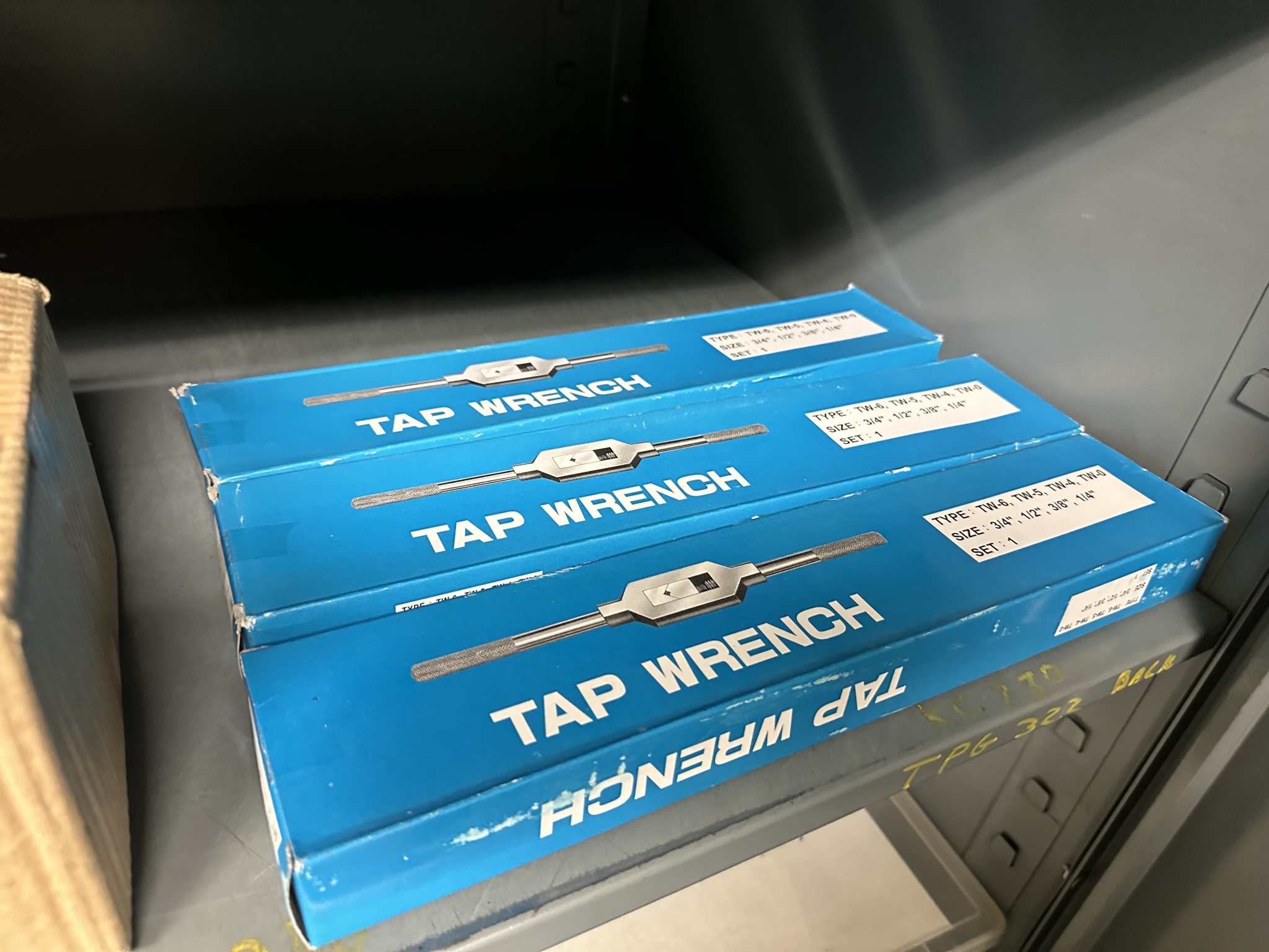 LOT - 2-DOOR STORAGE CABINET, W/ CONTENTS, TO INCLUDE: WELLER INDUSTRIAL 300/200 WATT SOLDER GUN KIT, WESCO TOOL MIST COOLANT GENERATOR, TAP WRENCHES, WD-40, STEEL BLUE LAYOUT FLUID, ETC.-498