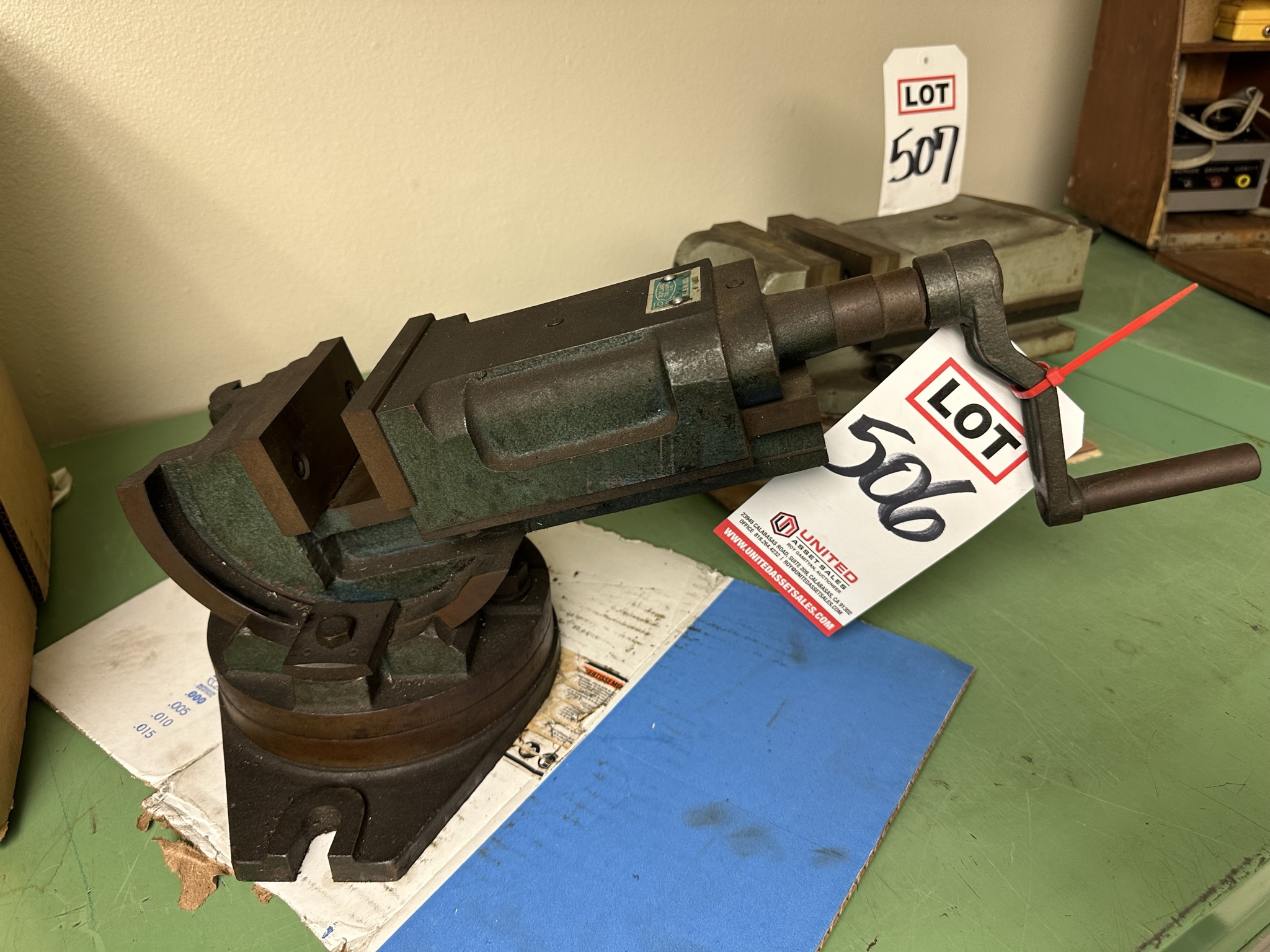 RUTLAND 4" CRADLE ANGLE VISE, W/ HANDLE-506