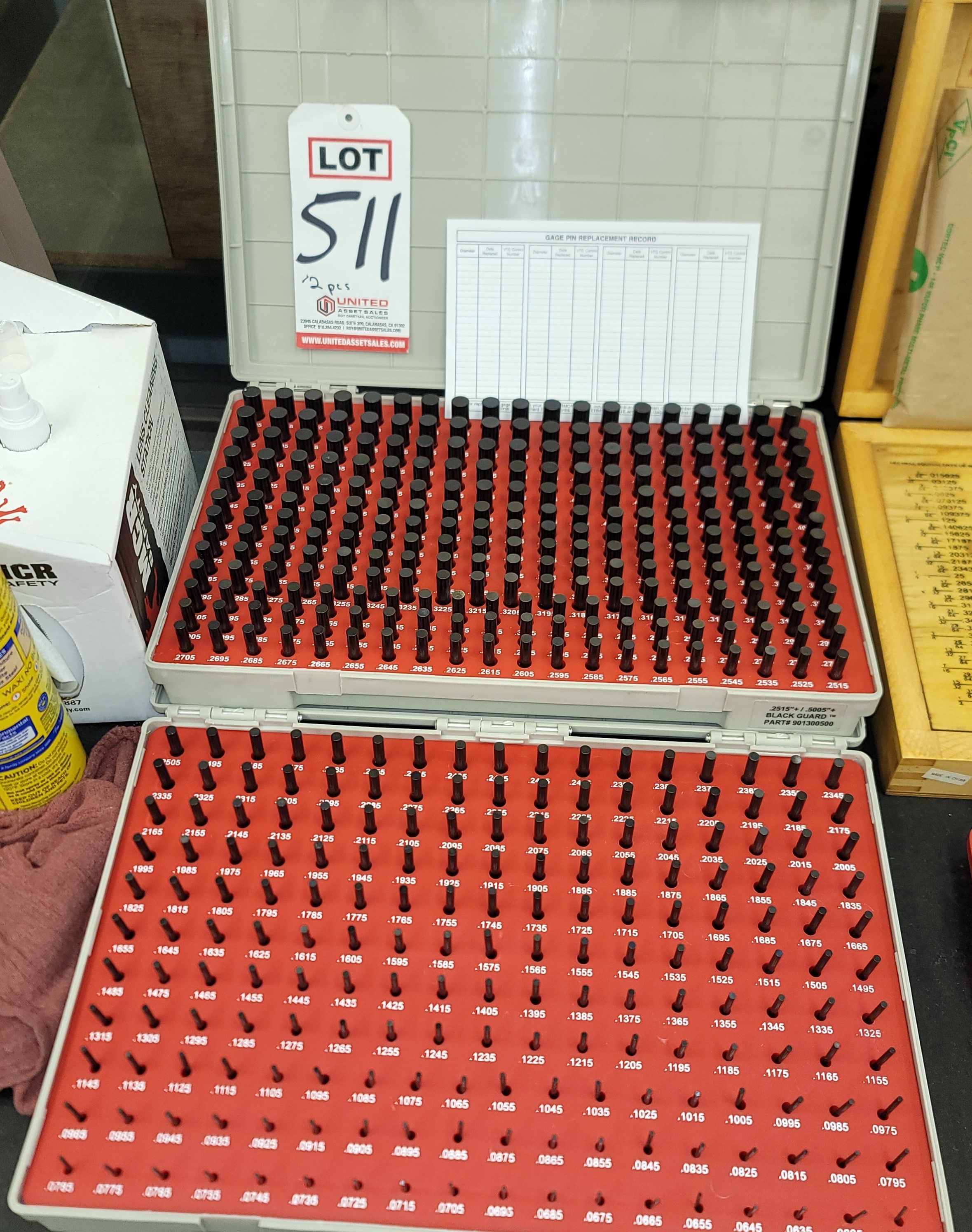 LOT - (2) VERMONT GAGE BLOCK GUARD PIN GAGE SETS: (1) .0615"+/.2505"+ AND (1) .2515"+/.5005"+-511