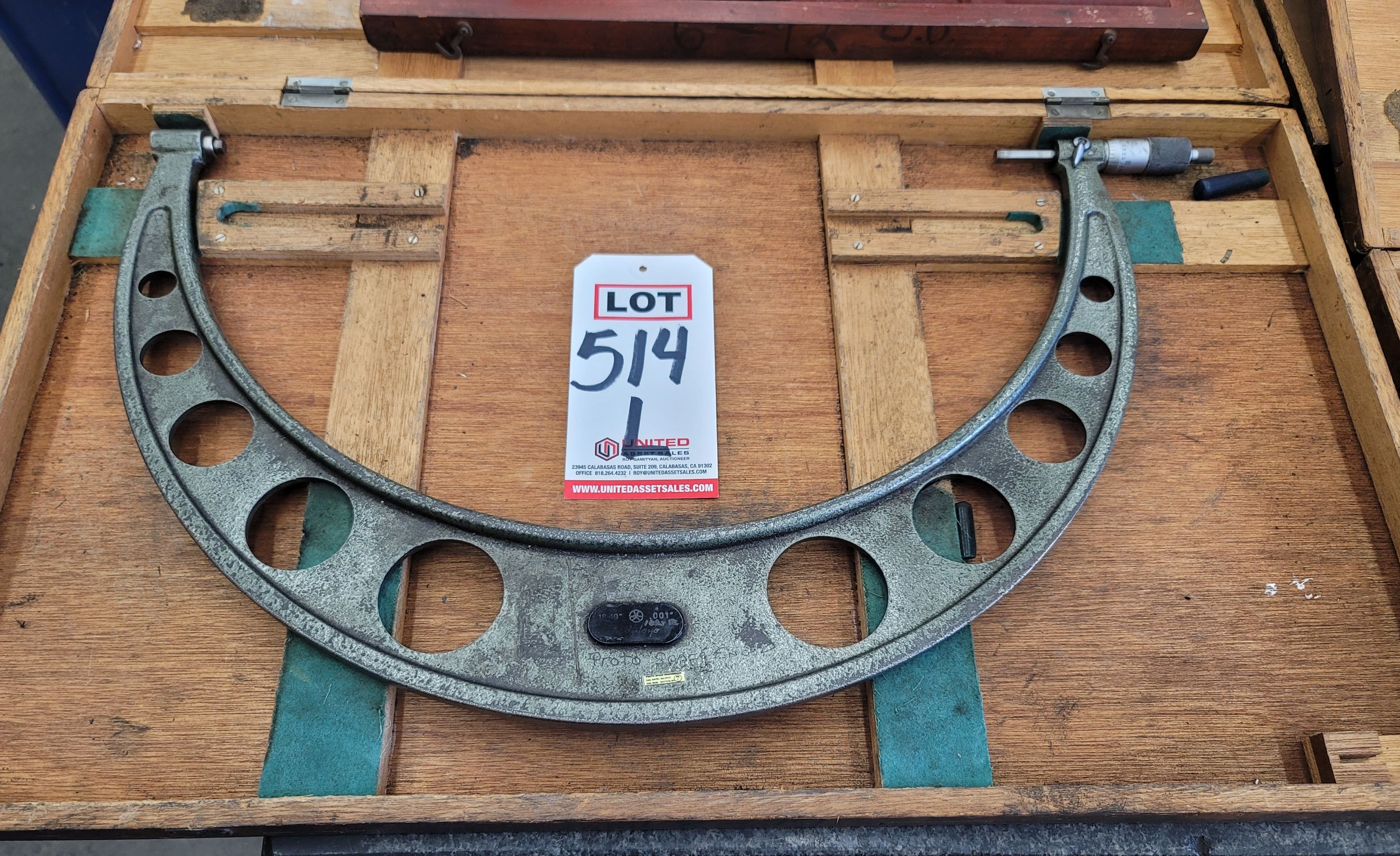 MITUTOYO 18"-19" MICROMETER, NO. 103-195, W/ CASE-514L