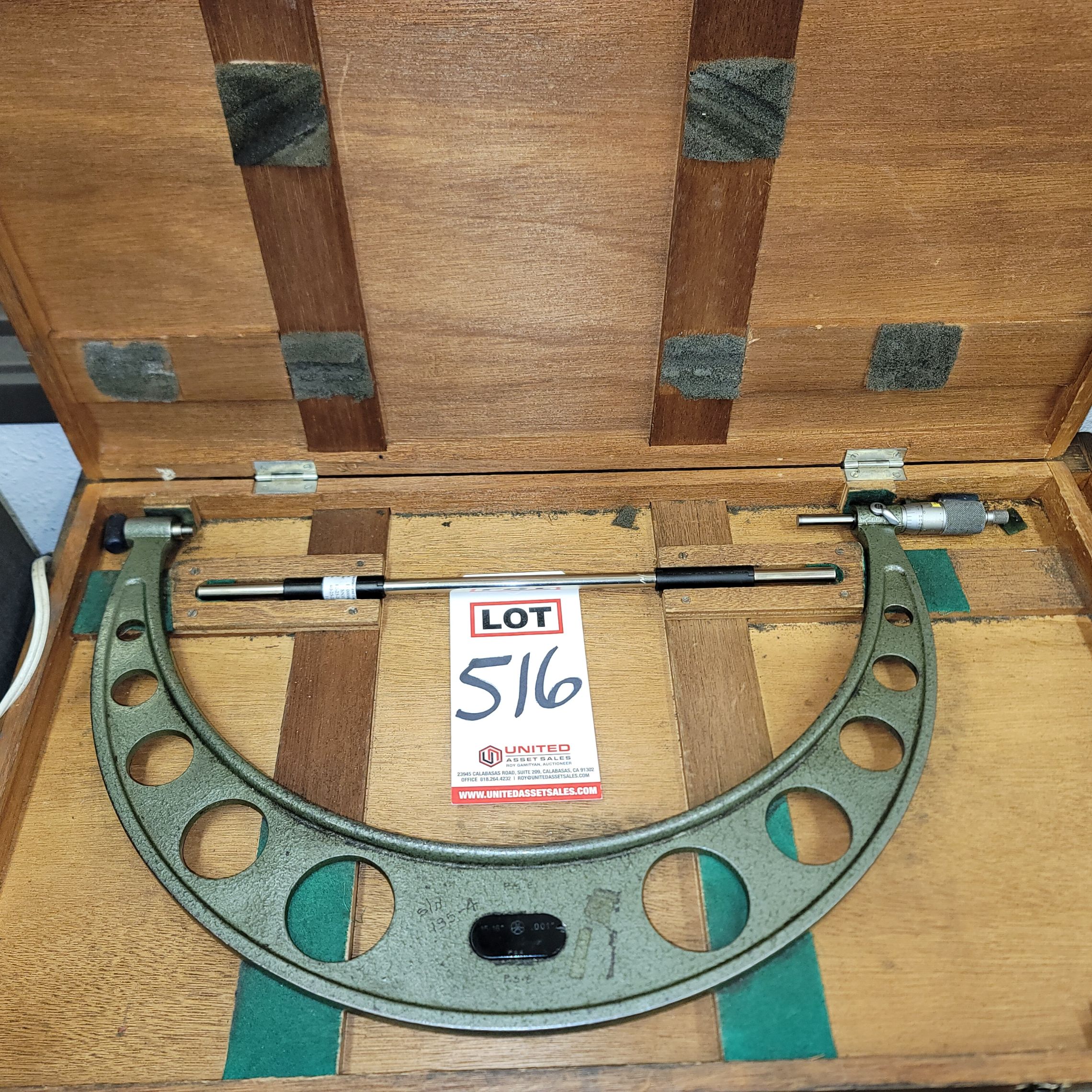 MITUTOYO 15"-16", .001" MICROMETER, W/ CASE-516