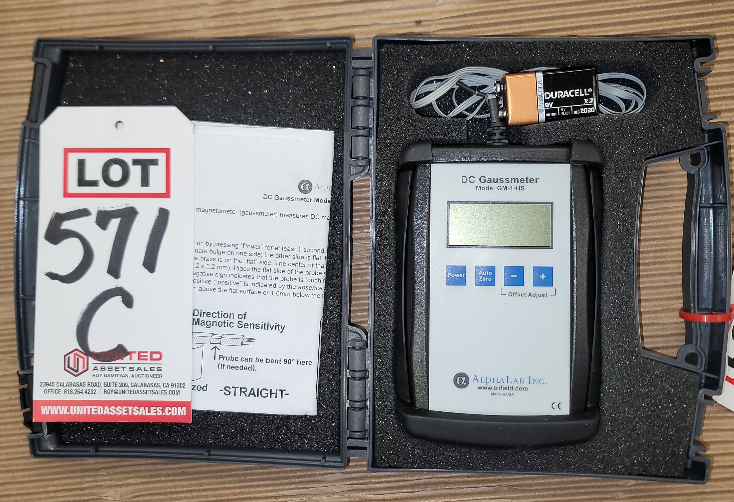 DC/AC MILLIGAUSS MAGNETOMETER, MODEL GU-3001, W/ CASE