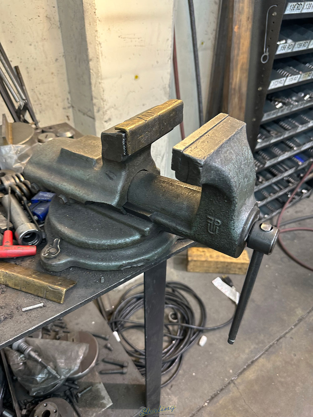 5inch BENCH VISE-10