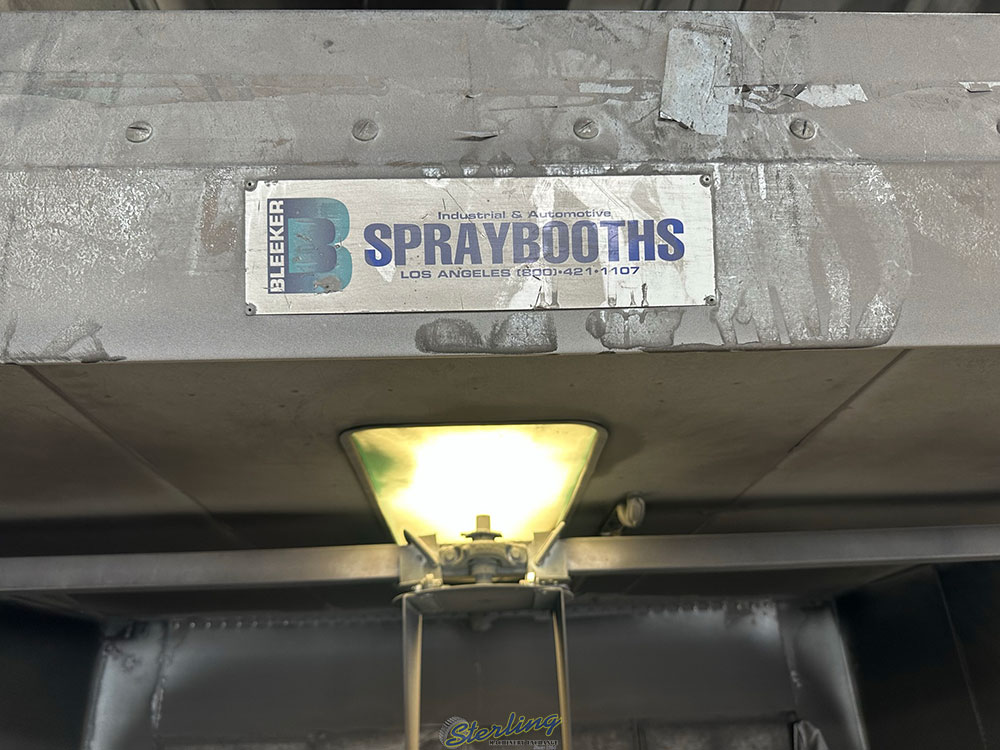 BLEEKER BROS. SPRAY BOOTH 8 ftW X 7 ftD X 94inch HT LIGHTED-17