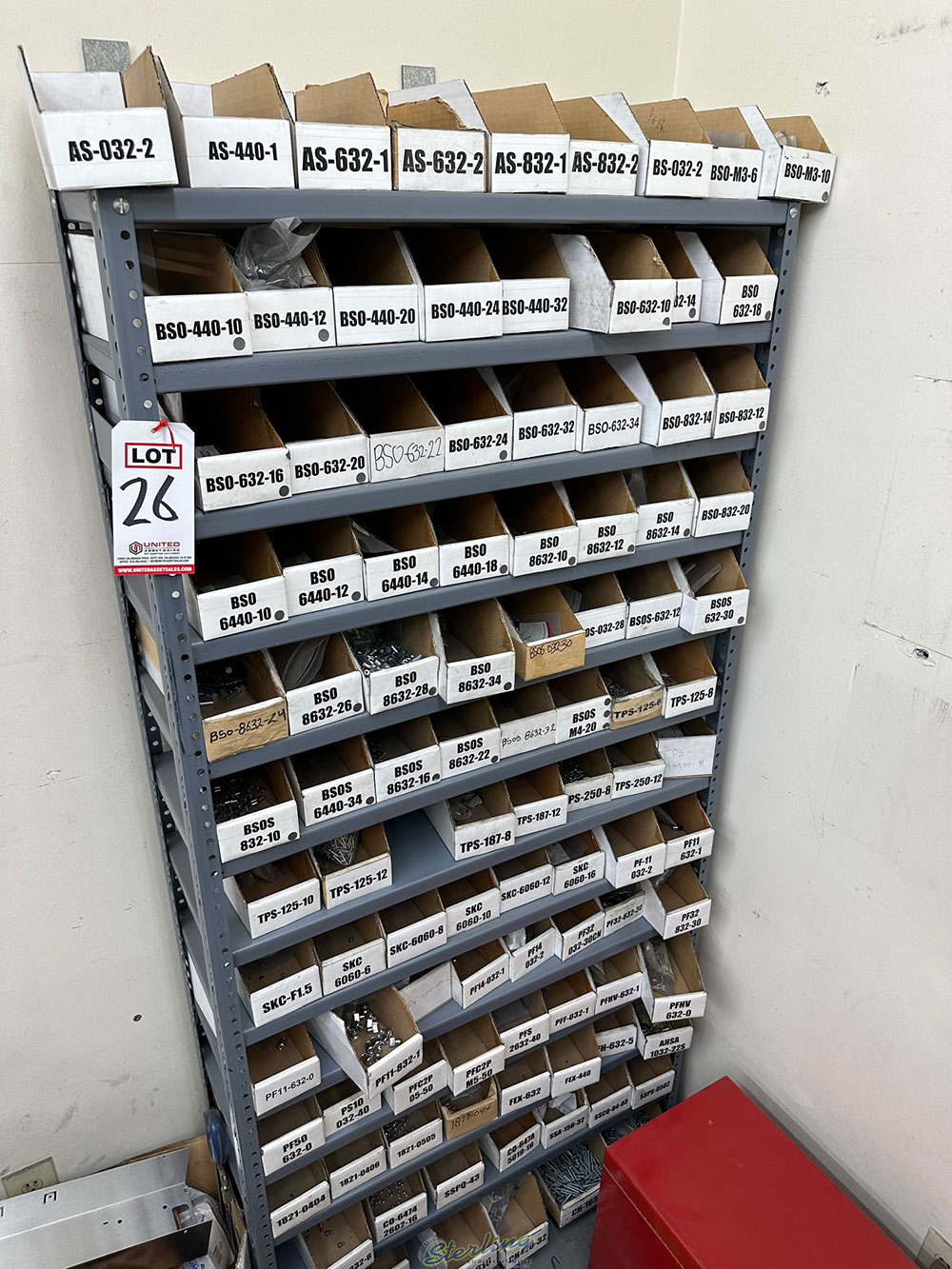 LOT   SHELF UNIT W  CONTENTS: INSERTION PRESS HARDWARE-26