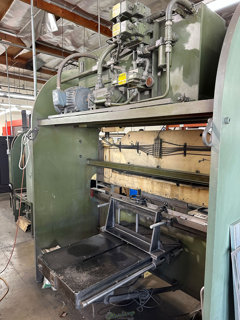 DI ACRO 8 ft HYDRA POWER PRESS BRAKE MODEL 75 8 8 ft X 75 TON CAPACITY MECHANICAL DRC FRONT OPERATED BACK GAGE S N 6750378119-32