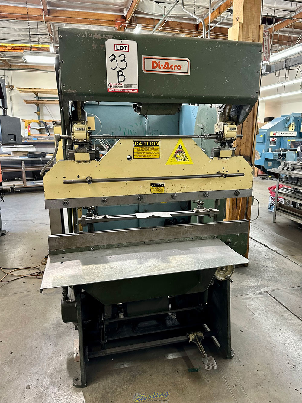 DI ACRO 4 ft HYDRA POWER PRESS BRAKE MODEL 14 48 2 4 ft X 25 TON CAPACITY MECHANICAL MANUAL BACK GAGE S N 6821081827-33B