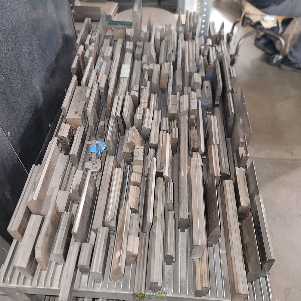 LOT   BRAKE DIES UP TO 39inch W  RACK-59