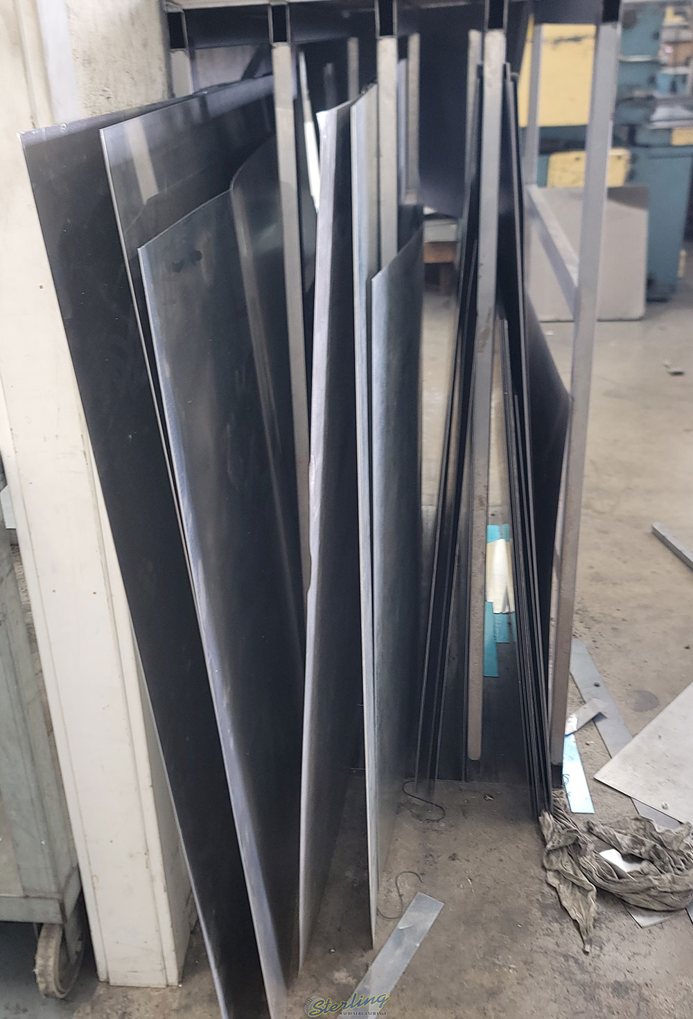 LOT   REMNANTS OF SHEET STOCK MIXED-65