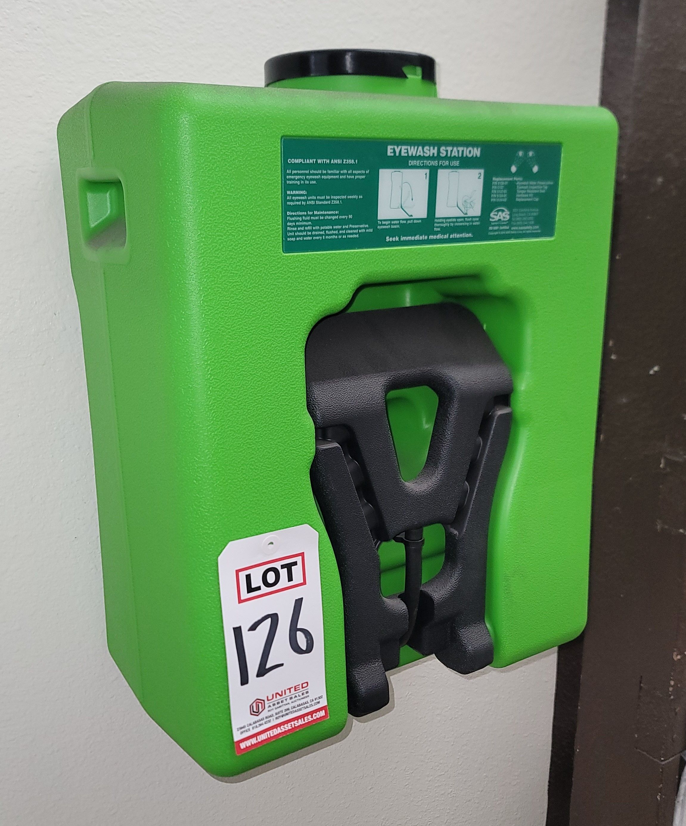 SAS SAFETY EYEWASH STATION WALL HUNG-126