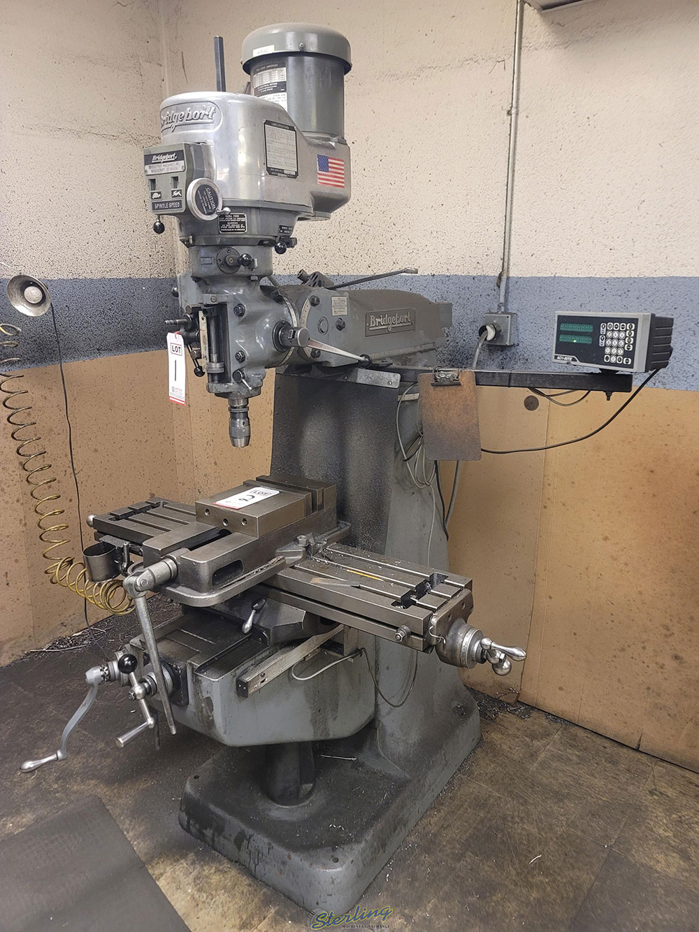 BRIDGEPORT-BRIDGEPORT VERTICAL MILL, ACU-RITE DRO, S/N BR260650, J-HEAD S/N J286371-1