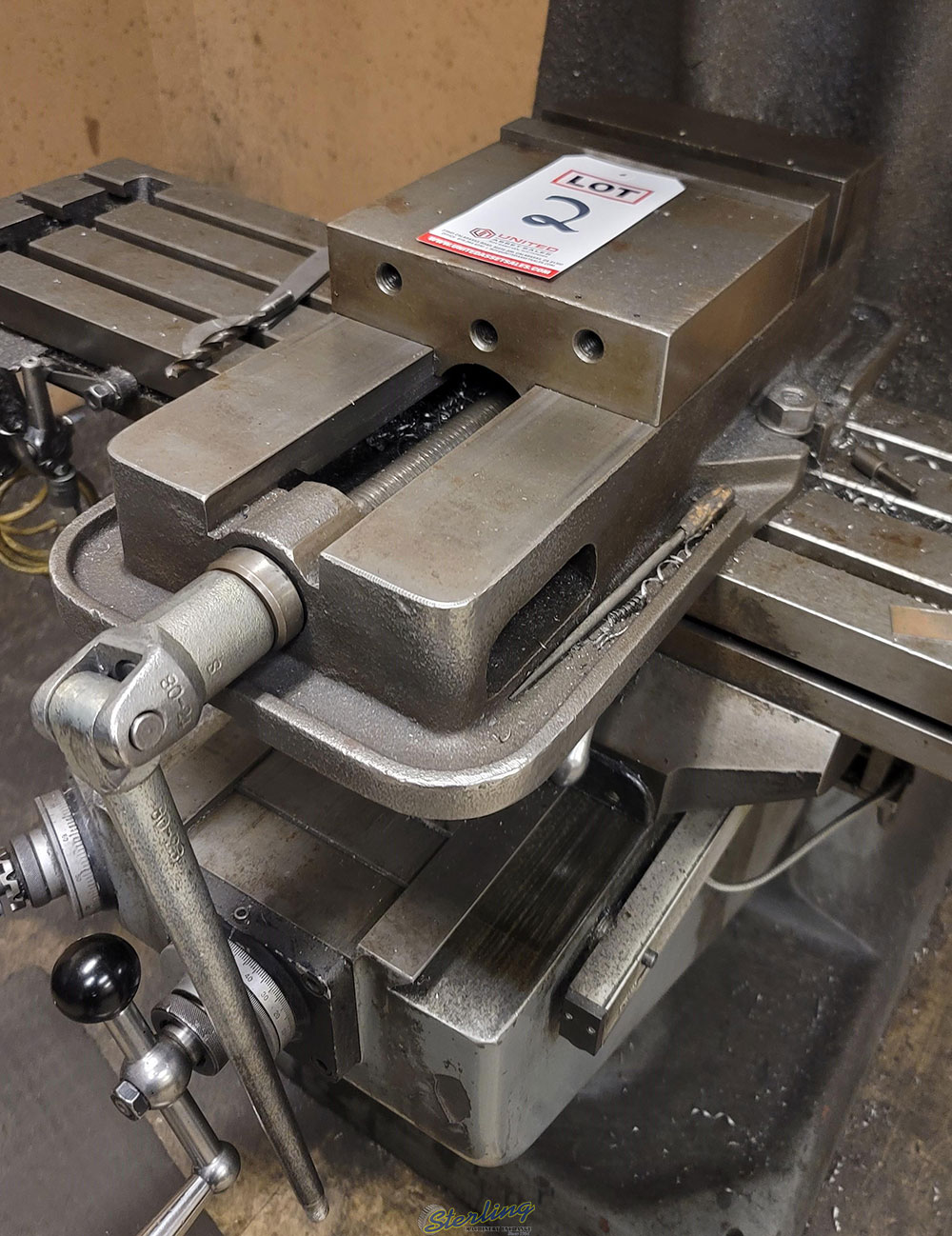 KURT 8" MILLING VISE, MODEL D80-2