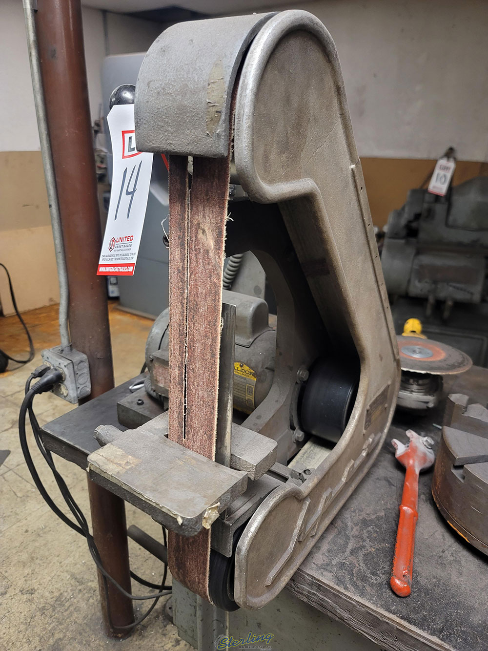 APEX 2-1/2" BELT GRINDER, MODEL 300B, 3/4 HP, S/N 1063-14