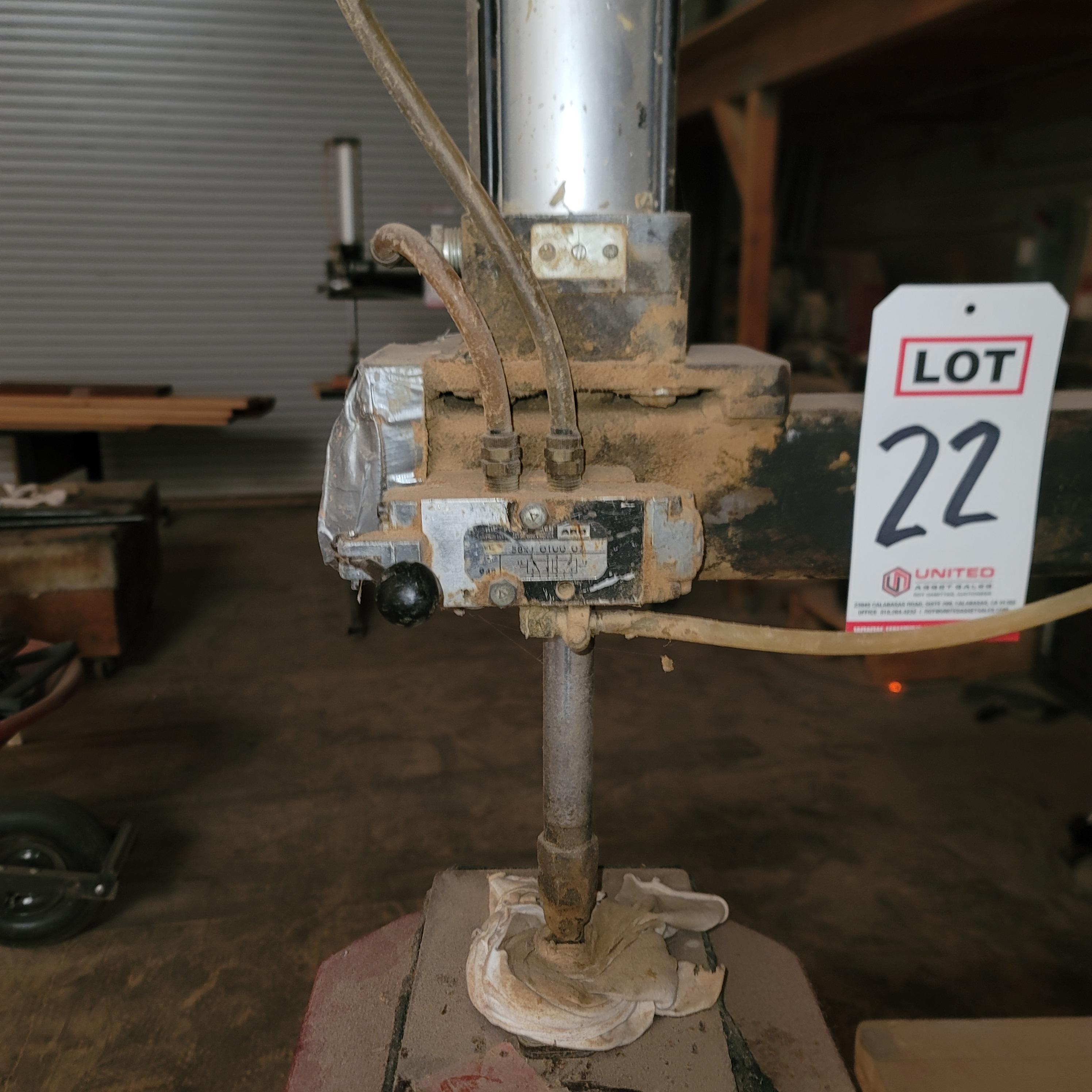 PNEUMATIC SHOP SEAT PRESS-22