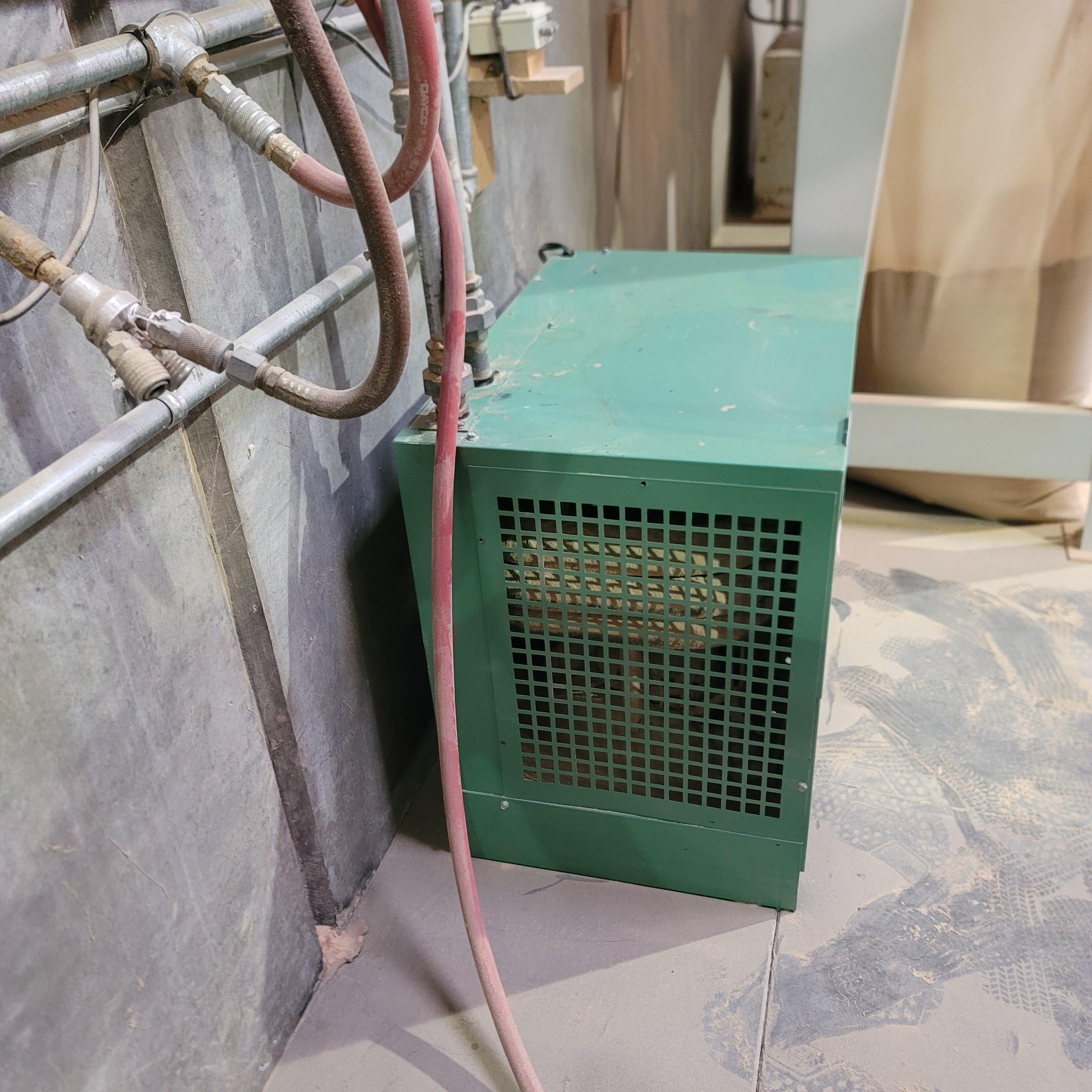 SPEEDAIRE 3-IN-1 REFRIGERATED AIR DRYER, MODEL 5Z657C, 1/2 HP, 115V, SINGLE PHASE, S/N 2451927-003-29