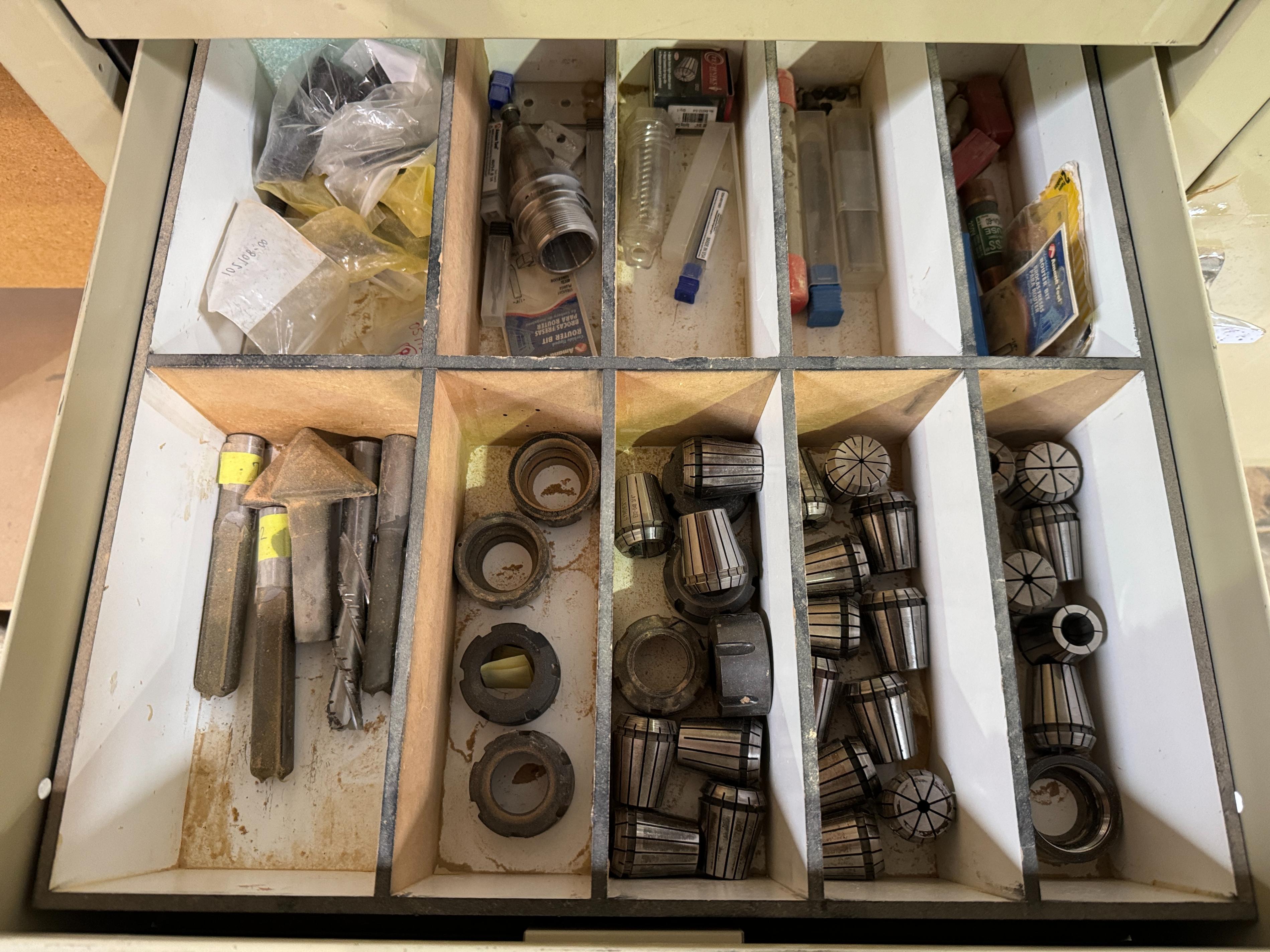 2001 KOMO CNC ROUTER, MODEL VR 510 MACH ONE, GE FANUC SERIES 210i-M CONTROL, 5' X 10' VACUUM TABLE, 8-STATION TOOL CHANGER, S/N 36327-03-01-01-33