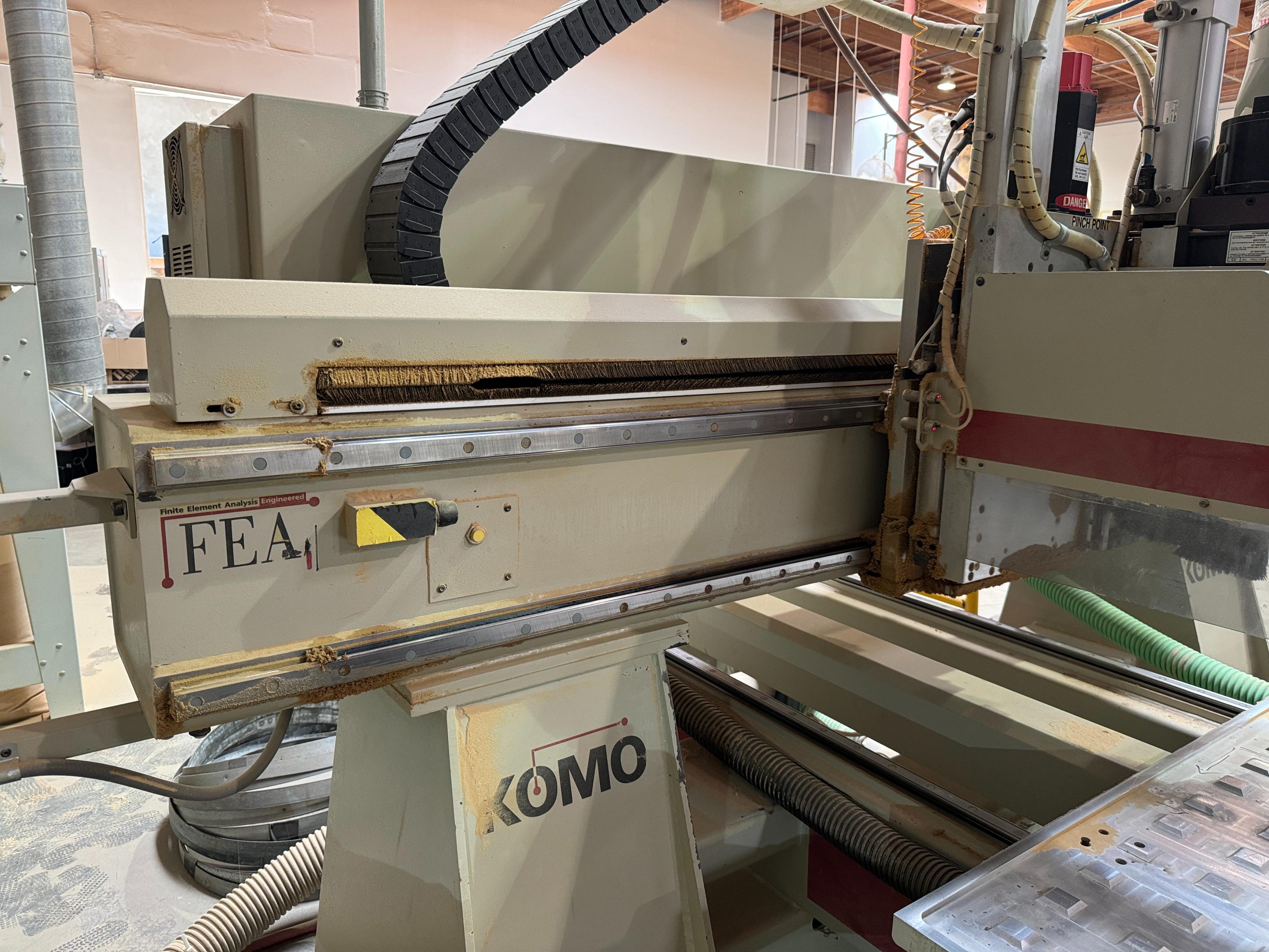 2001 KOMO CNC ROUTER, MODEL VR 510 MACH ONE, GE FANUC SERIES 210i-M CONTROL, 5' X 10' VACUUM TABLE, 8-STATION TOOL CHANGER, S/N 36327-03-01-01-33