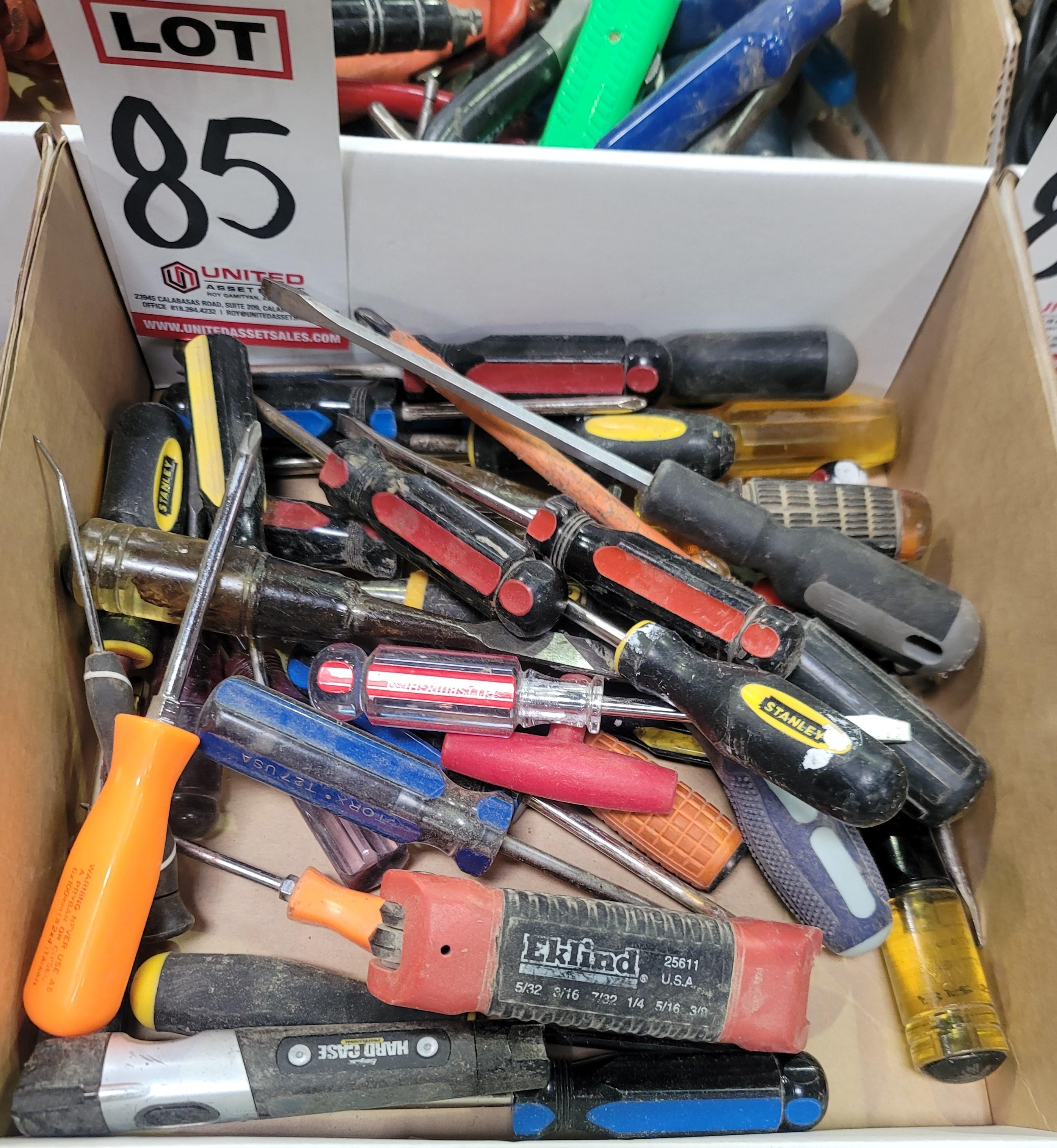 LOT - ASSORTED SCREWDRIVERS-85