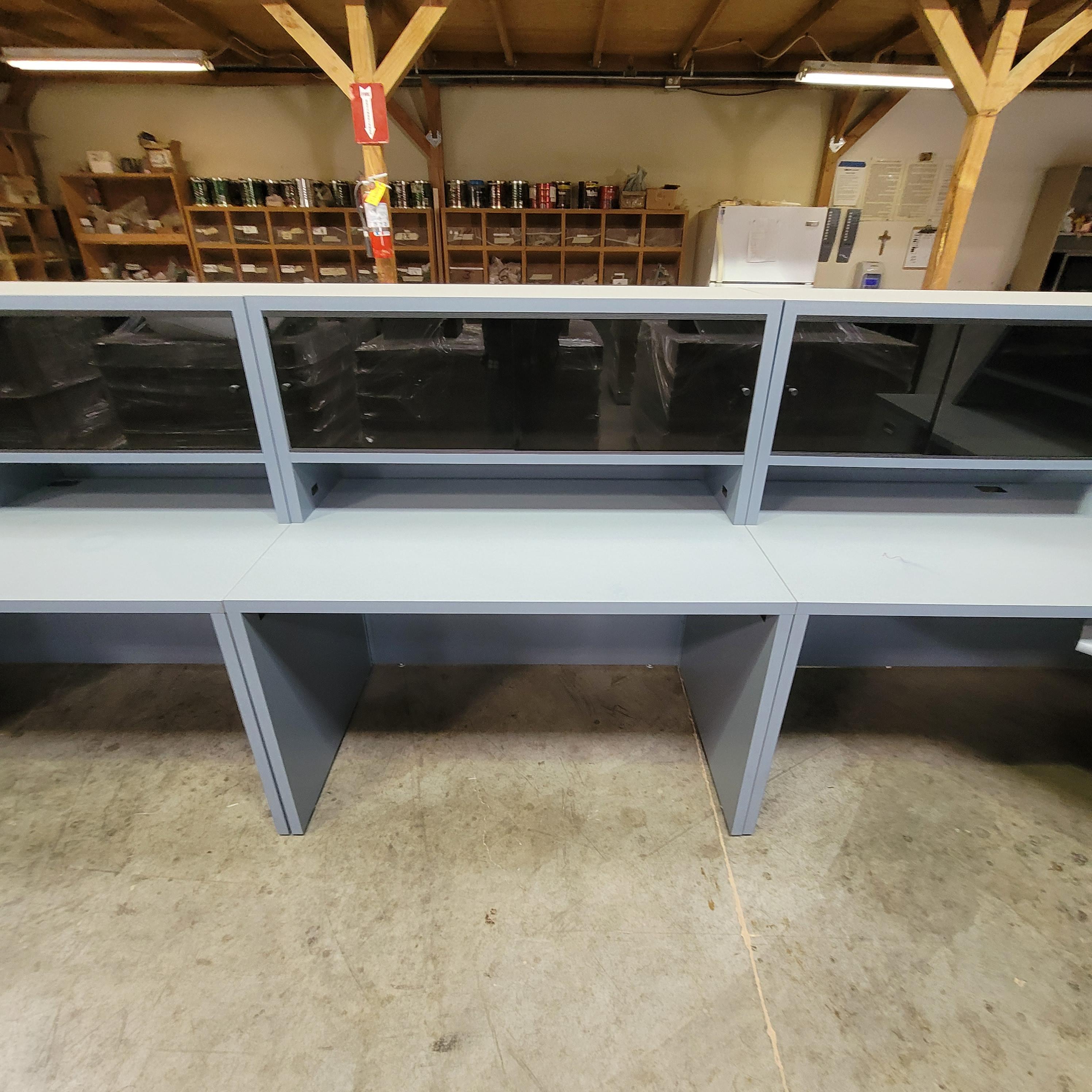 U-SHAPED DESK CONFIGURATION W/ LOW-PROFILE HUTCH, DIM: 20' X 6'-165