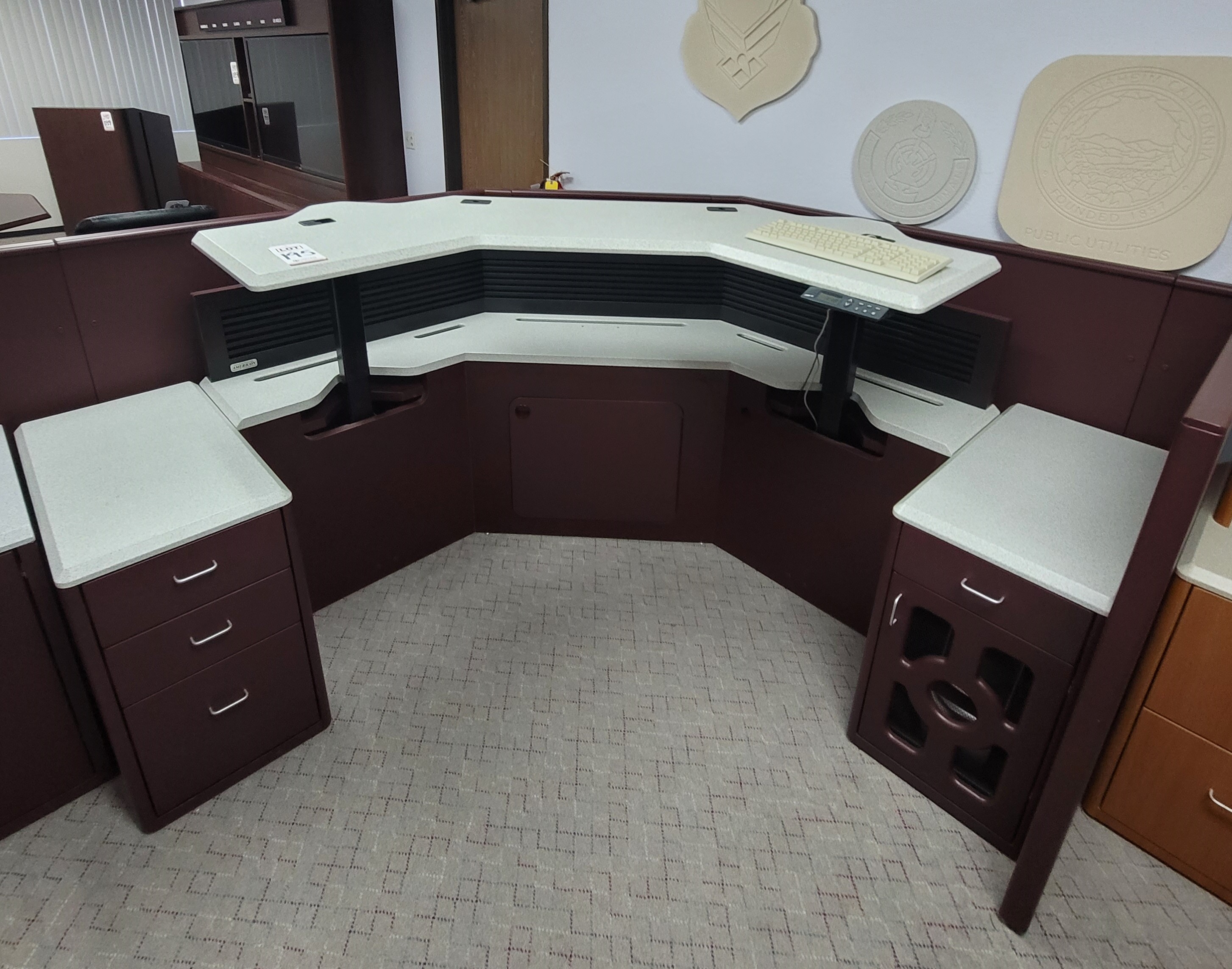 COCKPIT STYLE DISPATCH CONSOLE W/ SLATWALL, STORAGE, SPLIT-LEVEL MOTORIZED LIFT SYSTEM, COLOR: SAND PEBBLE & SANGRIA-195