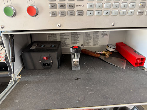 Haas-2022 HAAS DM-2 CNC VERTICAL DRILL/MILL MACHINING CENTER, MOLD MAKER, HAAS CNC CONTROL, TABLE: 34" X 15", XYZ TRAVELS: 28" X 16" X 15", CAT 40 TAPER, 15,000 RPM SPINDLE, SIDE MOUNT 18 ATC, 15 HP, THROUGH SPINDLE COOLANT, PROGRAMMABLE COOLANT NOZZLE, 32 GB EXPANDED MEMORY, WIRELESS INTUITIVE PROBING, TOOL AIR BLAST, CHIP CONVEYOR, 4TH AXIS READY, SUBPLATE, S/N 1197026-25