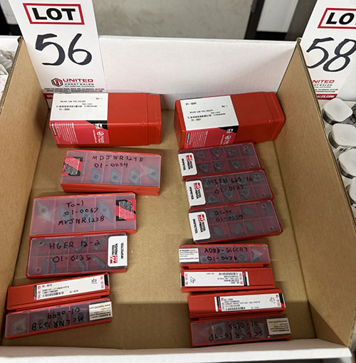 LOT - (1) HAAS MDJNR 124B TOOL HOLDER (NEW), (1) HAAS MDJNR 123B TOOL HOLDER (NEW) AND ASSORTED CARBIDE INSERTS-56
