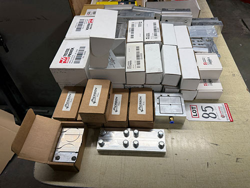 LOT - NEW HAAS & PIERSON ALUMINUM CHUCK JAWS FOR 6" & 3" VISES AND SMALL AIR VACUUM TABLE-85