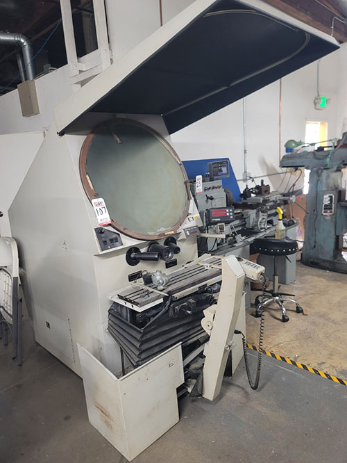 SCHERR TUMICO 30" OPTICAL COMPARATOR, MODEL 22-2600, S/N T902001, W/ ST IND. DRO-107