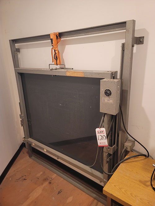 VACUUM TABLE, APPROX. 54" X 43"-120