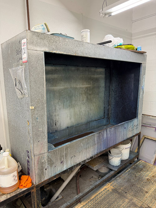 PRESSURE WASHING STATION, 6' X 2' X 4' HT, W/ STAND AND BACKLIT CLEANING TROUGH, 62" X 18", W/ EYEWASH STATION-121