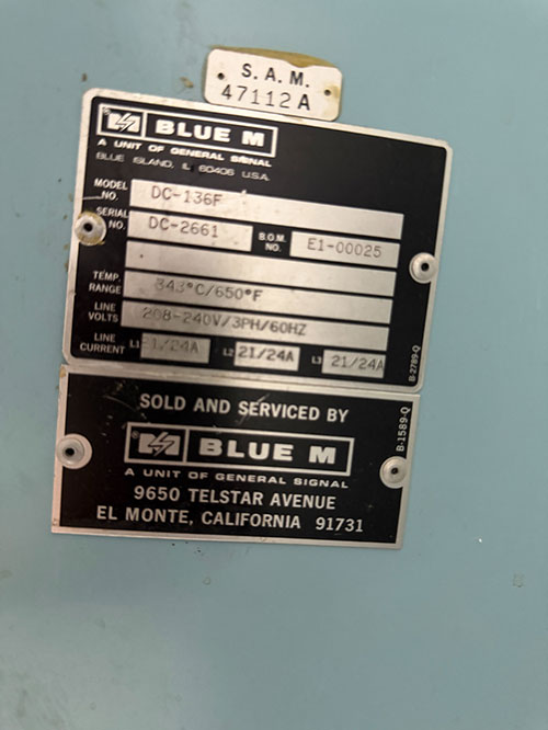 BLUE M INDUSTRIAL OVEN, (OUT OF SERVICE), MODEL DC-136F, S/N DC-2661, TEMP RANGE: 343°C/650°F-132