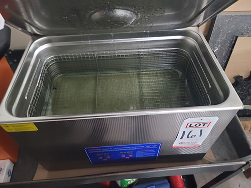VEVOR DIGITAL ULTRASONIC CLEANER, MODEL JPS-100A, S/N 240918781120076-161