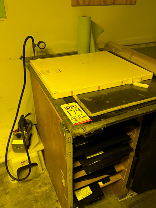 VACUUM TABLE W/ VACUUM PUMP AND WALL MOUNT QUARTZ STUDIO LIGHT, TABLE IS 64" X 38"-174
