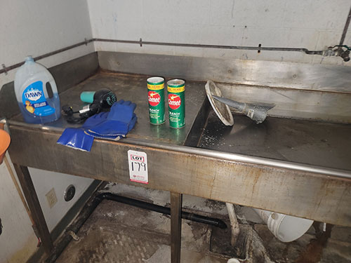 STAINLESS STEEL PREP COUNTER W/ SINK, 8'-6" X 35", 35" COUNTER HT-179