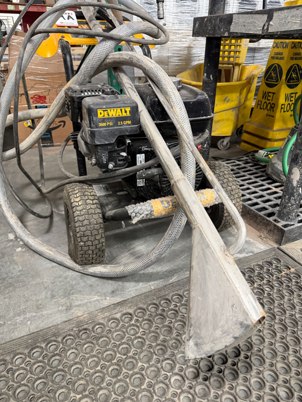 DEWALT GAS POWERED PRESSURE WASHER, MODEL DXPW61299, 3600 PSI, 2.5 GPM-9A