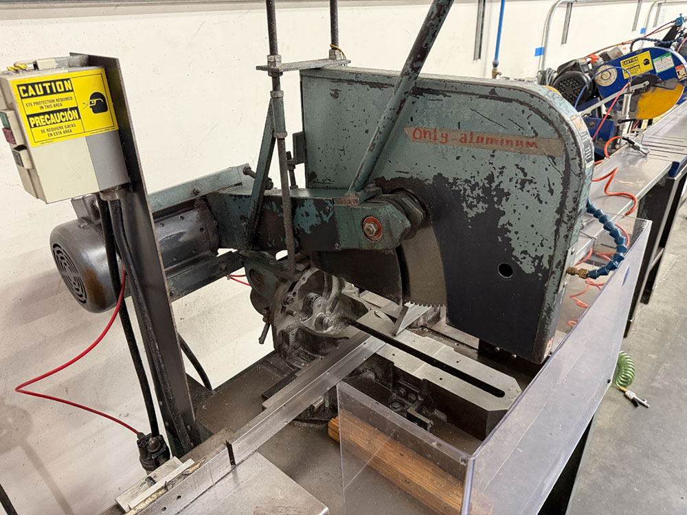 CTD 16" COMPOUND MITRE SAW, NO DATA TAG, 5 HP MOTOR-12