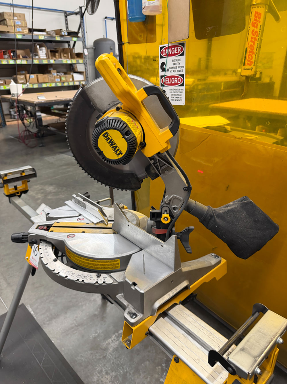 DEWALT 12" COMPOUND MITER SAW, MODEL DWS715, W/ DWX724 COMPACT MITER SAW STAND-16