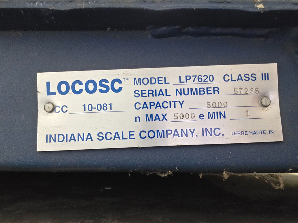 INDIANA SCALE CO. 4' X 4' PALLET SCALE, MODEL LP7620, 5,000 LB CAPACITY, W/ MODEL LP7510 DRO-21