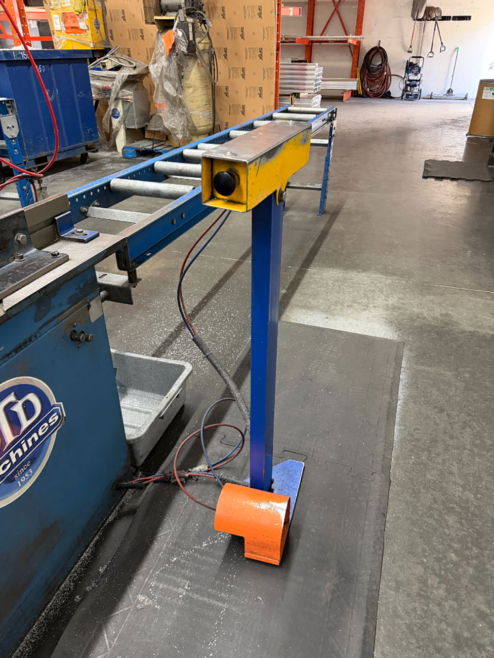 CTD N90 NOTCHING DOUBLE MITRE SAW, S/N 418, W/ INFEED AND OUTFEED TABLES-30