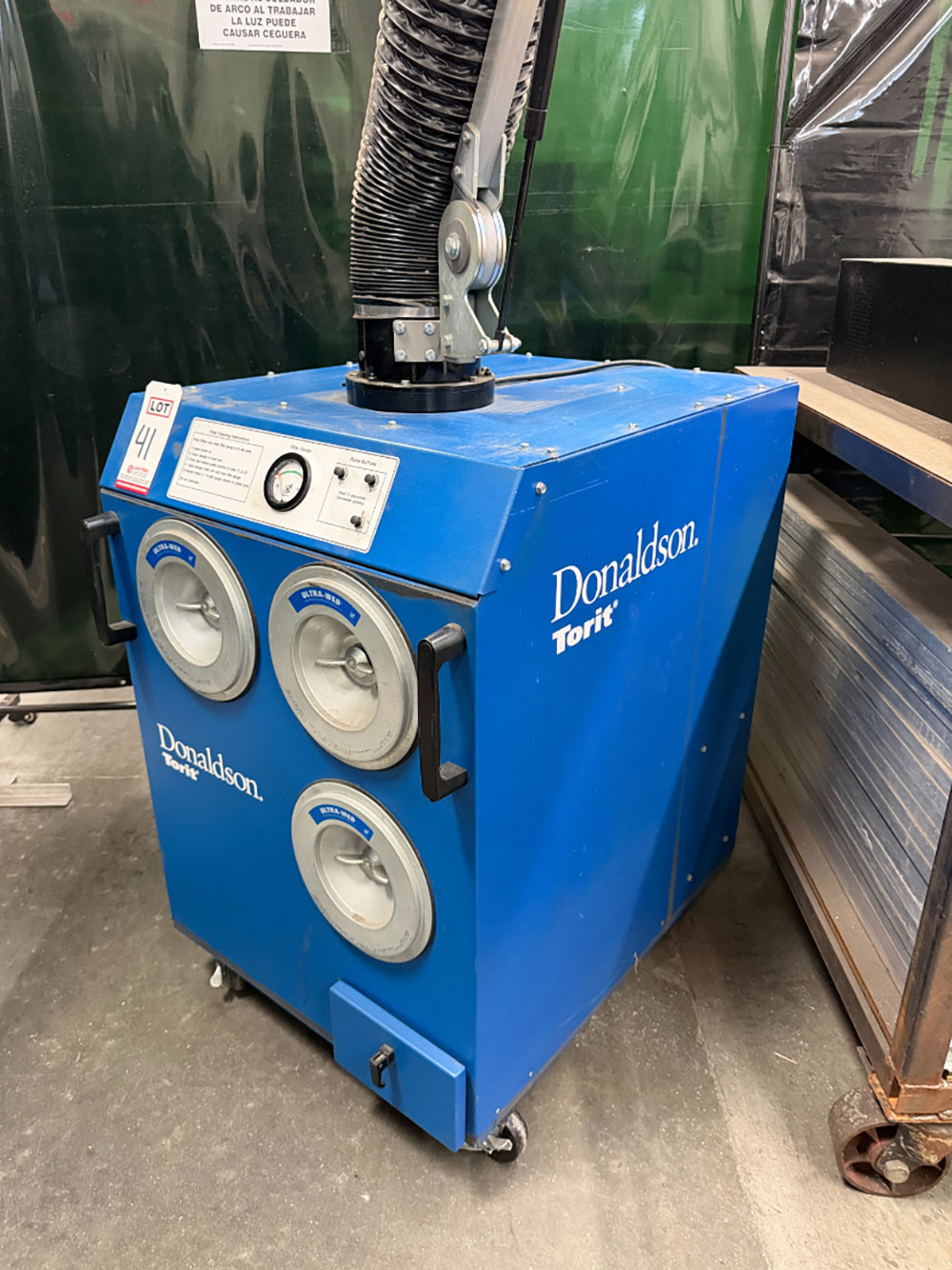 2023 DONALDSON TORIT PORTABLE FUME COLLECTOR W/ EXTRACTION ARM-41