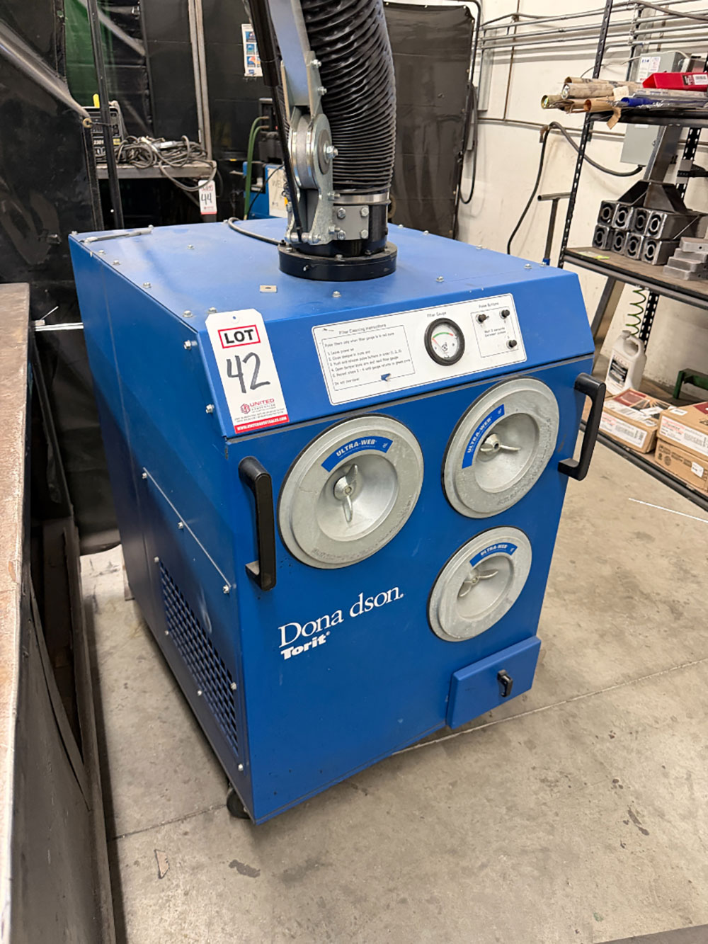 2023 DONALDSON TORIT PORTABLE FUME COLLECTOR W/ EXTRACTION ARM-42