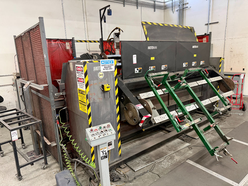 MOTOMAN WELDING CELL W/ ROBOTIC WELDING ARM, MOTOR REWIND REPAIR NEEDED-53