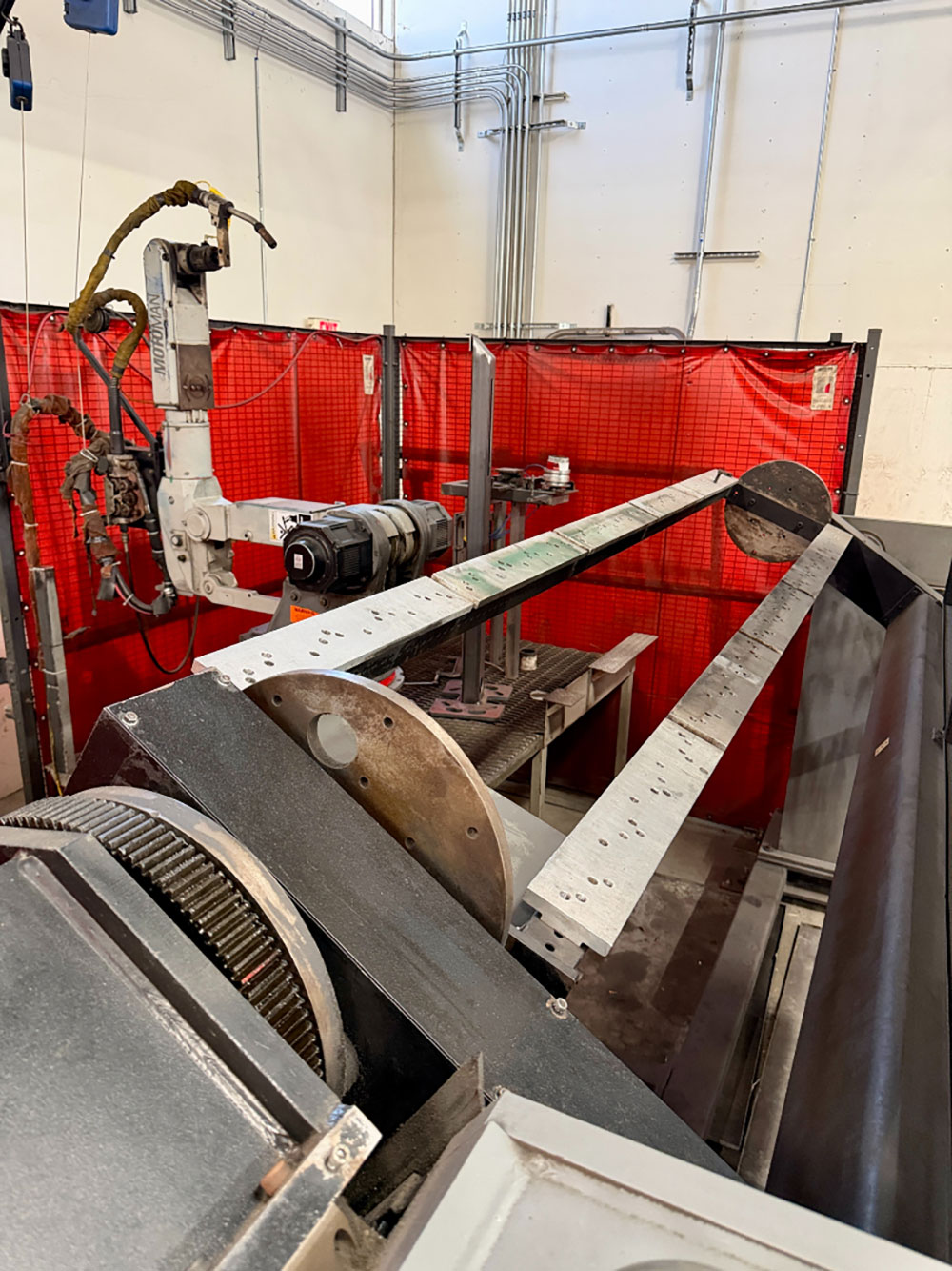 MOTOMAN WELDING CELL W/ ROBOTIC WELDING ARM, MOTOR REWIND REPAIR NEEDED-53
