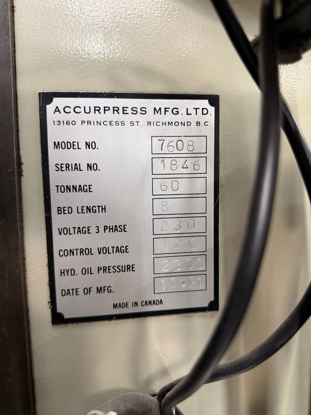 1991 ACCURPRESS 7608 PRESS BRAKE, 60 TON X 8' BED, ACCURPRESS CNC GAUGE SYSTEM, S/N 1846-55
