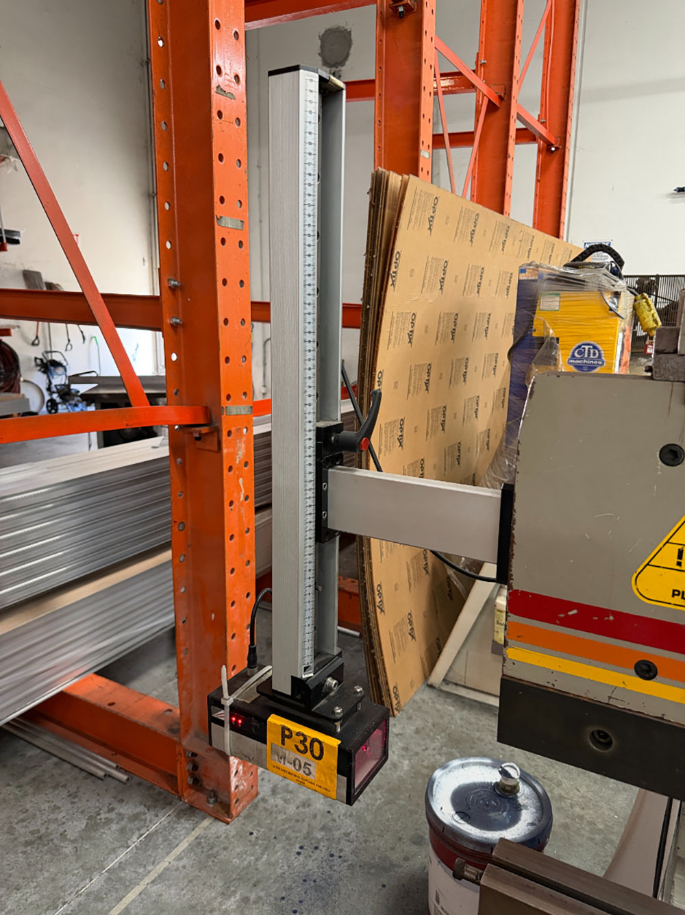 1991 ACCURPRESS 7608 PRESS BRAKE, 60 TON X 8' BED, ACCURPRESS CNC GAUGE SYSTEM, S/N 1846-55