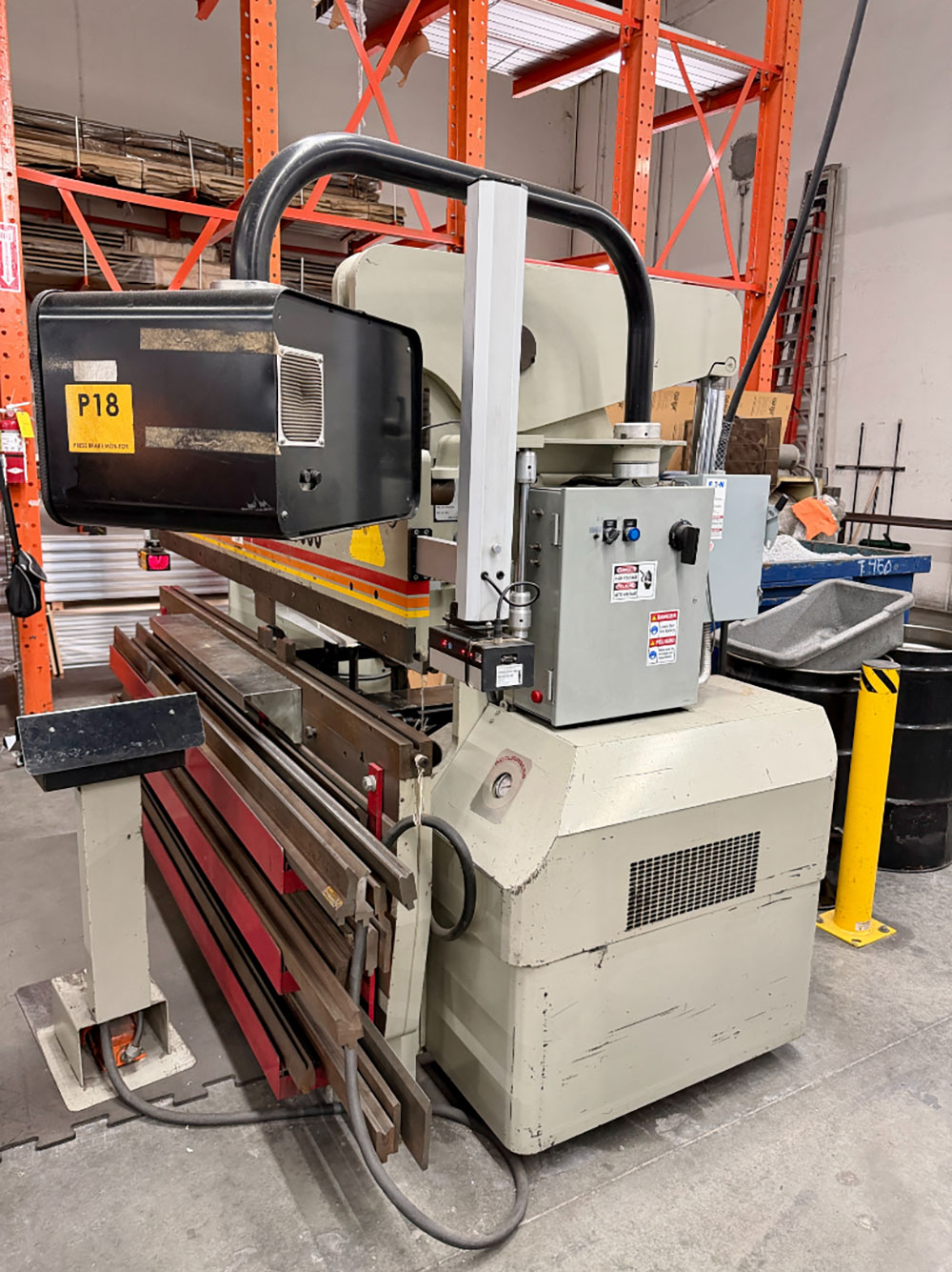 1991 ACCURPRESS 7608 PRESS BRAKE, 60 TON X 8' BED, ACCURPRESS CNC GAUGE SYSTEM, S/N 1846-55
