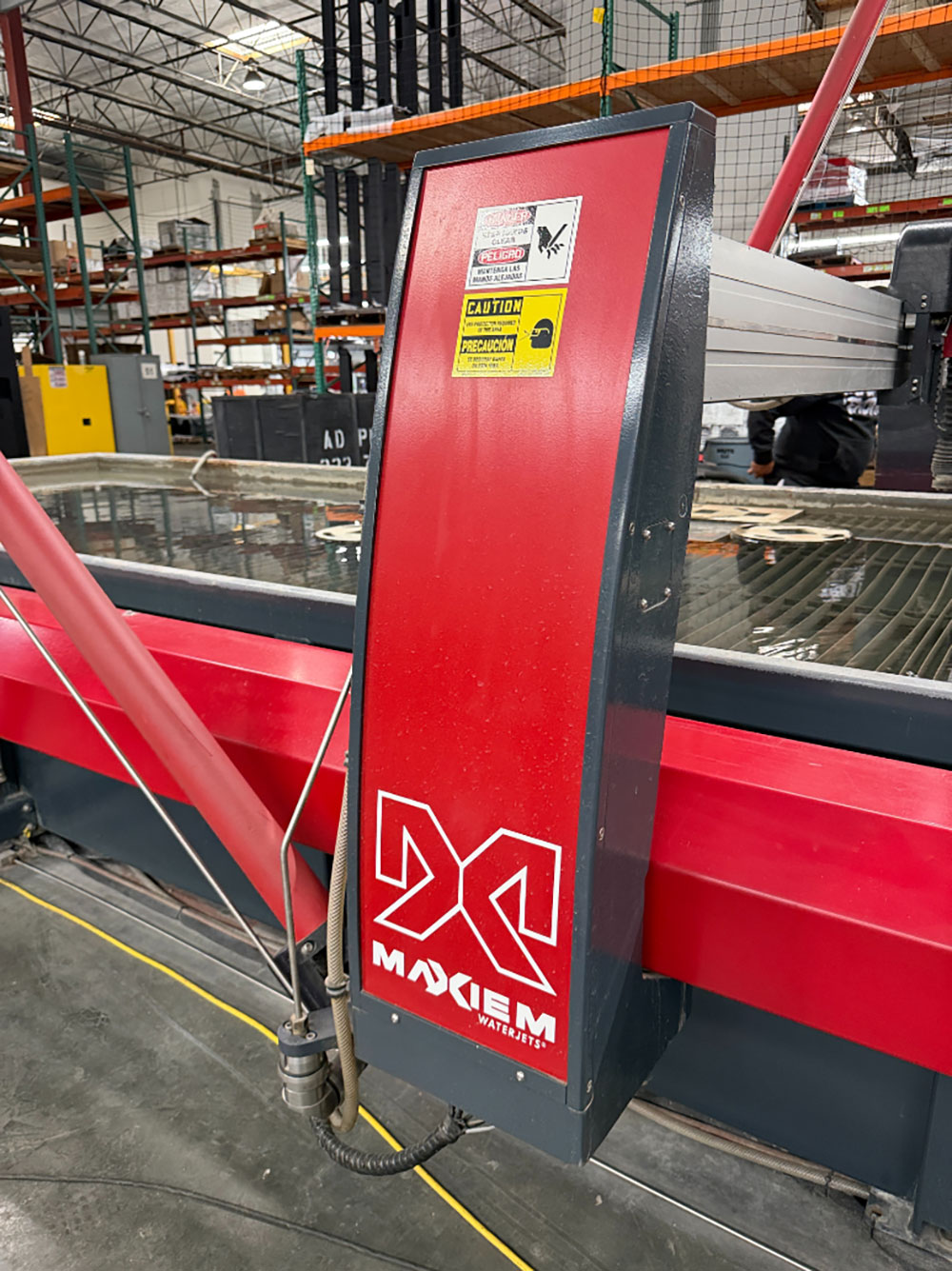OMAX-2022 OMAX MAXIEM M2040 ABRASIVE WATERJET CUTTING SYSTEM, 3-AXIS CUTTING HEAD, TABLE SIZE: 13' 4" X 7'0" XY,  CUTTING TRAVEL: 13' 4" X 6' 8", Z-AXIS TRAVEL: 12", MAXJET 5I NOZZLE, 600 LB. ABRASIVE HOPPER, PULL-TO-OPEN VALVE SINGLE NOZZLE, WATER FILTER, CUTTING TABLE, S/N M20405268-57