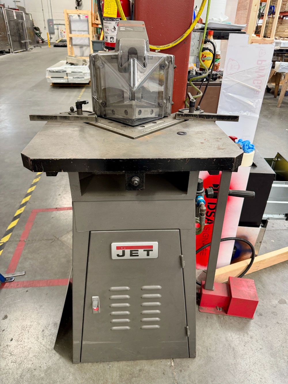JET PNEUMATIC CORNER NOTCHER, MODEL PMN-11, FOOT CONTROL-58A